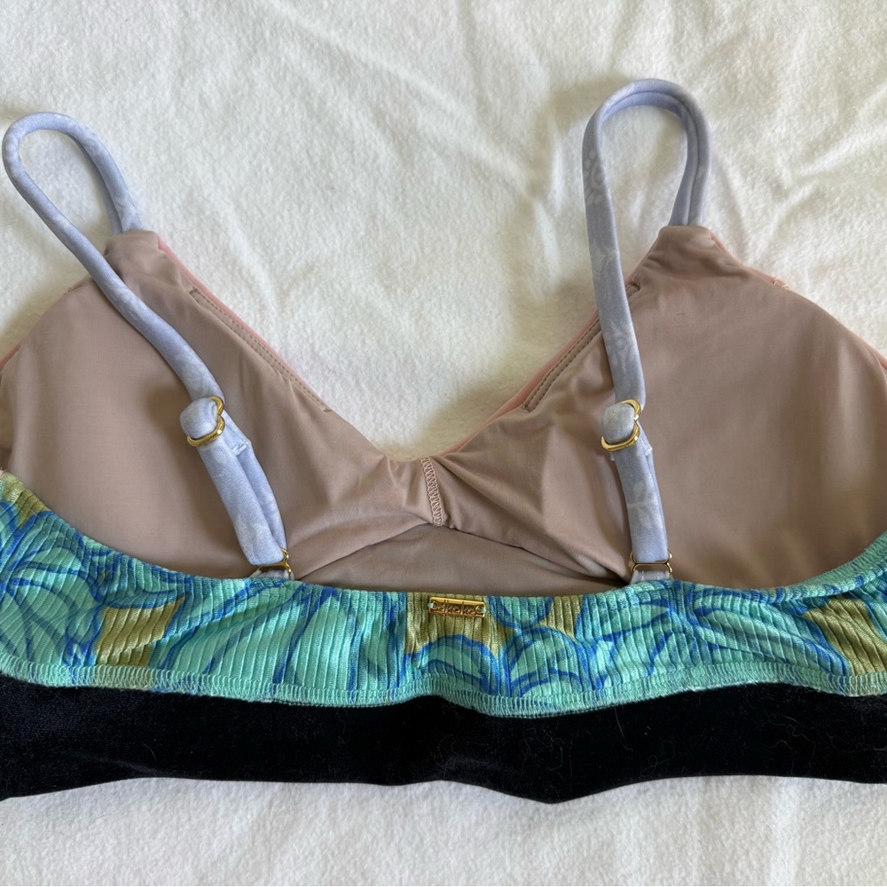 Dkoko Swim - Rare Coral Lust Upcycled Retro Bikini Top - Picture 3 of 5